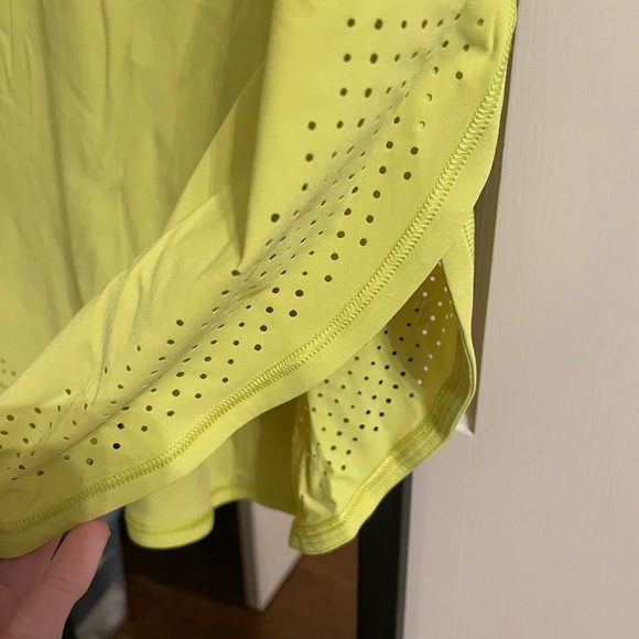 Lululemon running tee - Picture 2 of 5